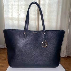 Henri Bendel Large Tote Black
